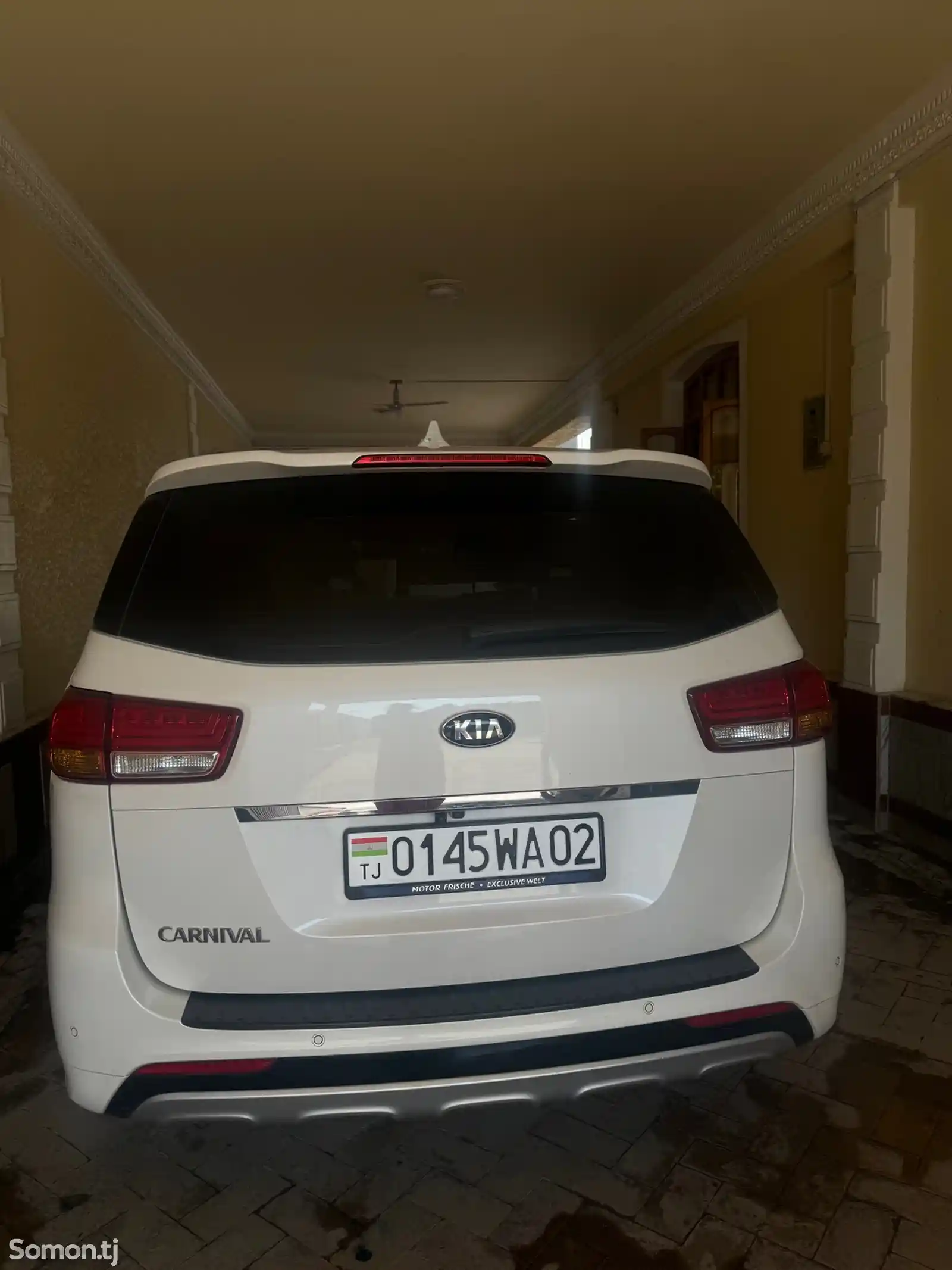 Kia Carnival, 2015-12