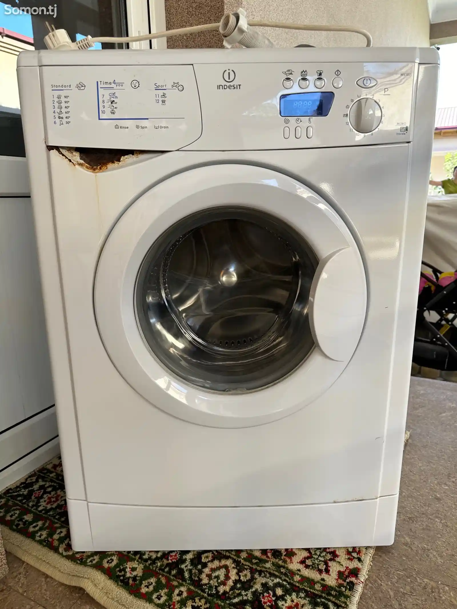 Стиральная машина Indesit 5kg-1