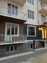 3-комн. квартира, 1 этаж, 90 м², 8-мкр-5