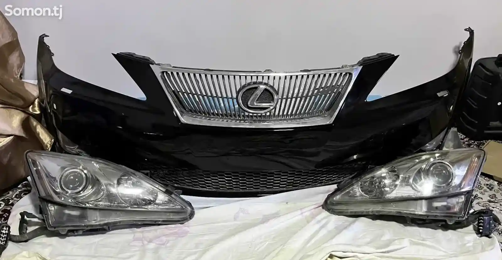 Бампер от Lexus IS 2006-2012