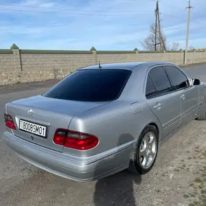 Mercedes-Benz E class, 2000