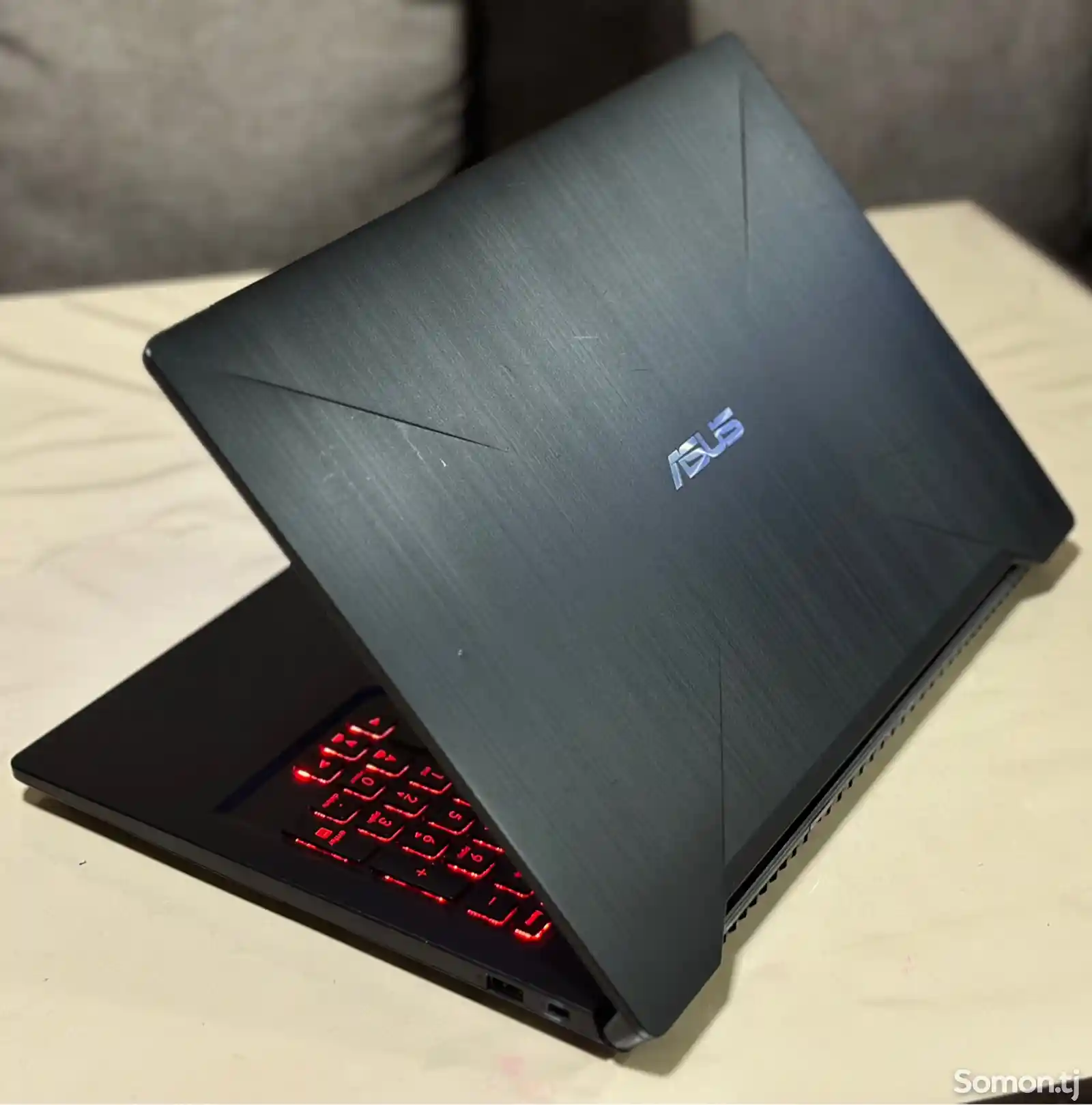 Игровой ноутбук Asus TUF i7-7gen-4