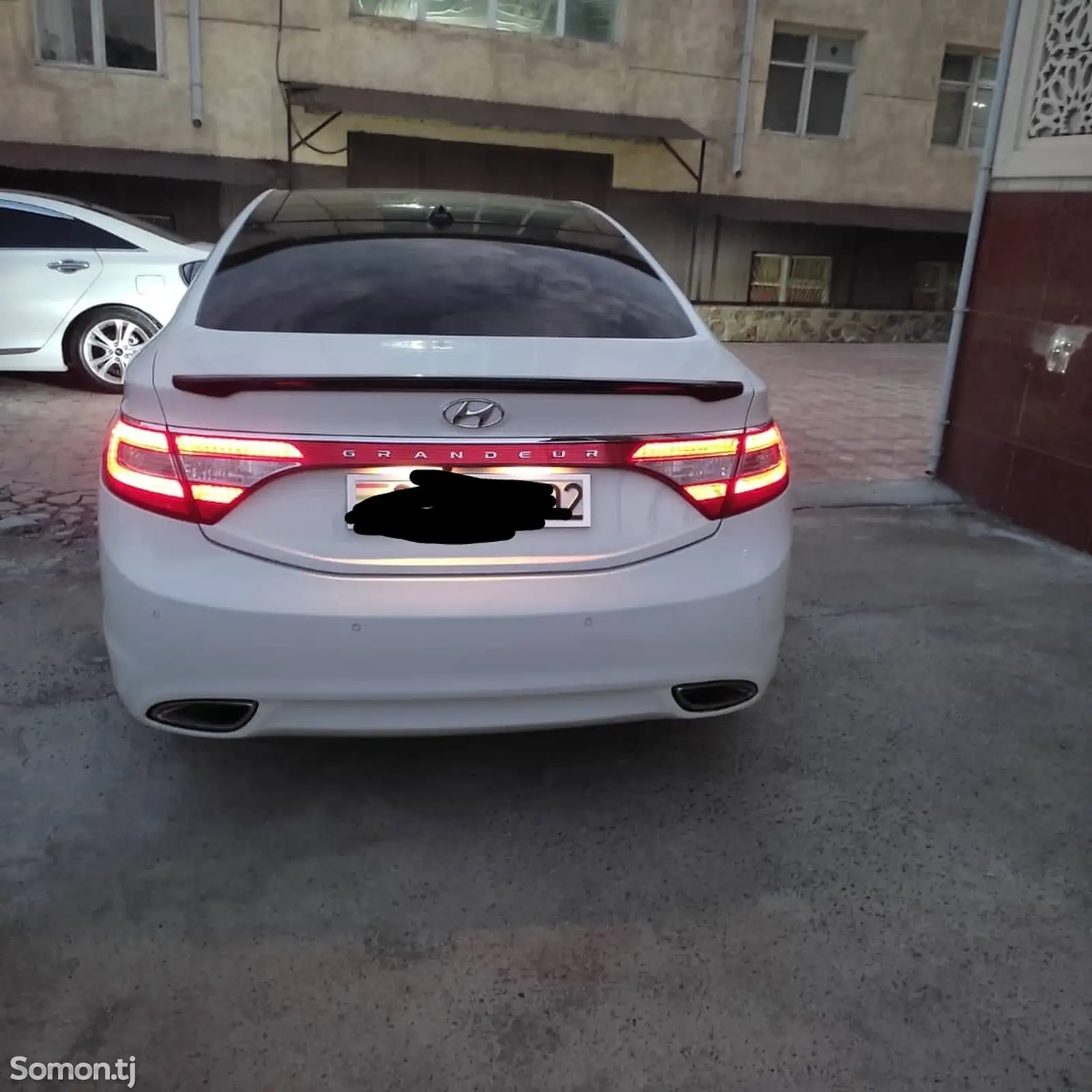 Hyundai Grandeur, 2012-1