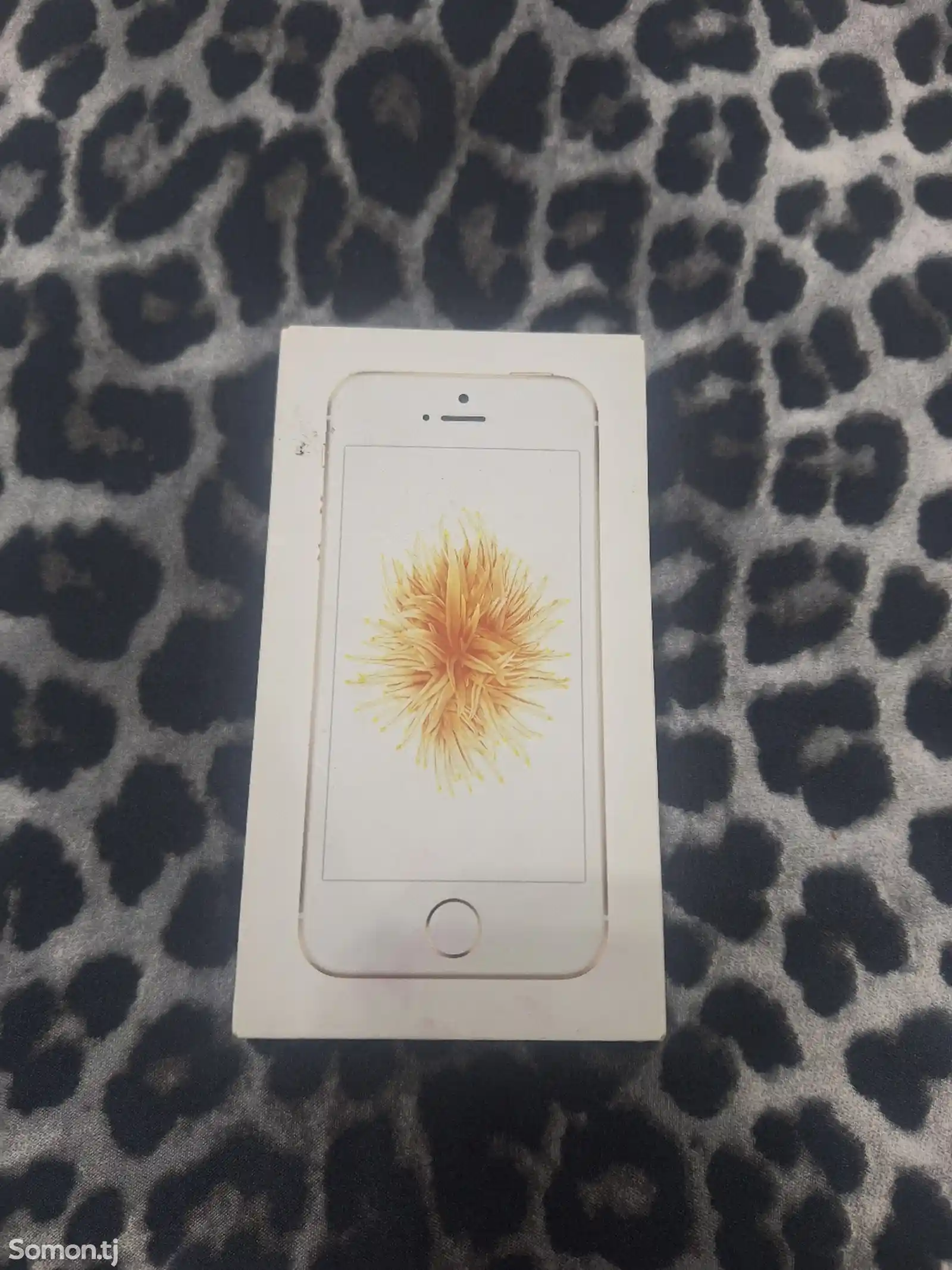 Apple iPhone SE, 16 gb-1