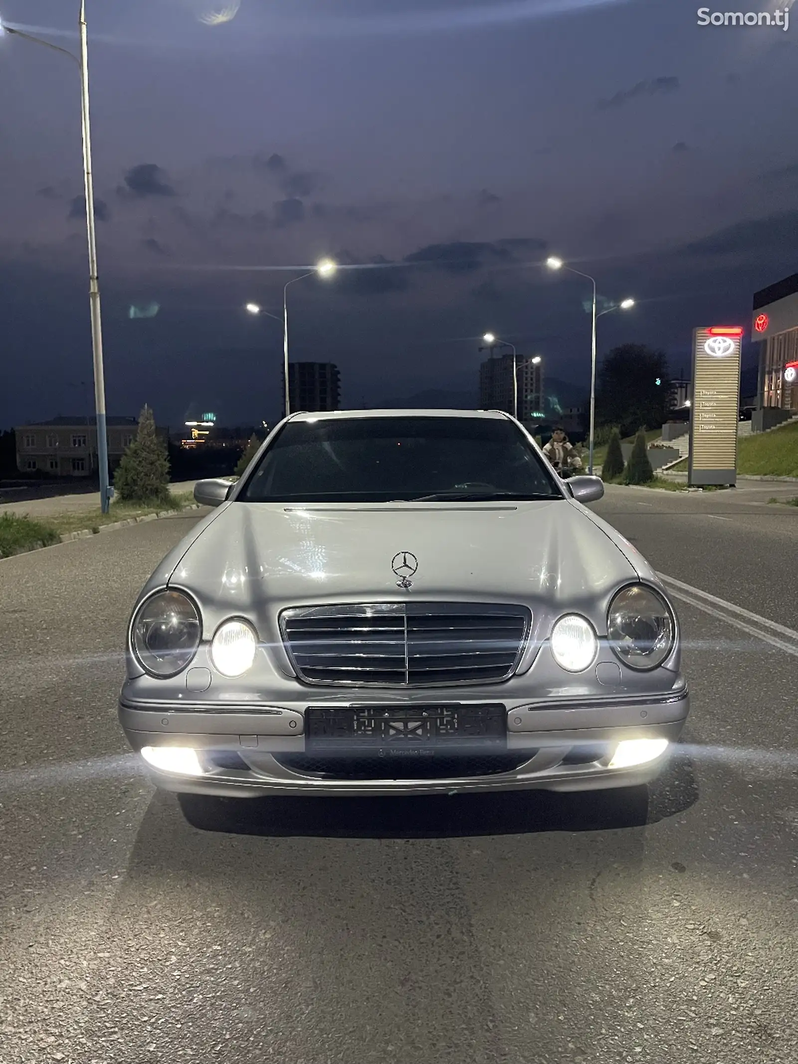 Mercedes-Benz E class, 2001-1