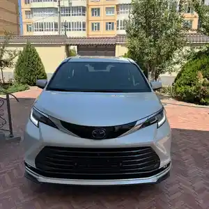 Toyota Sienna, 2024