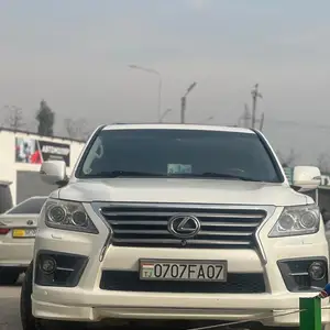 Lexus LX series, 2011