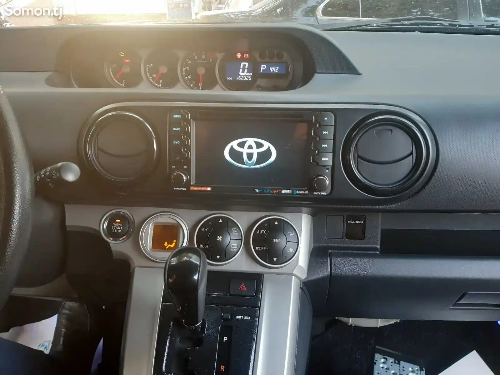 Штатный монитор для Toyota 4Runner-1