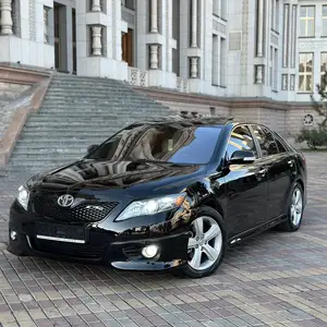 Toyota Camry, 2011