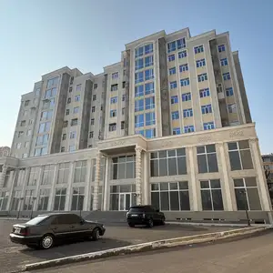 3-комн. квартира, 10 этаж, 214 м², 8 мкр