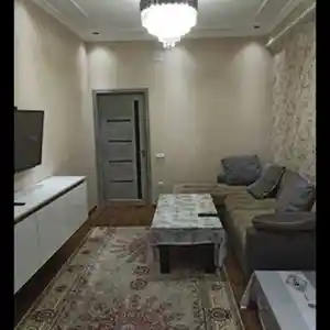 2-комн. квартира, 8 этаж, 65м², Сомони