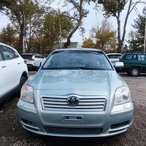 Toyota Avensis, 2004