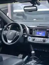 Toyota RAV 4, 2019-6