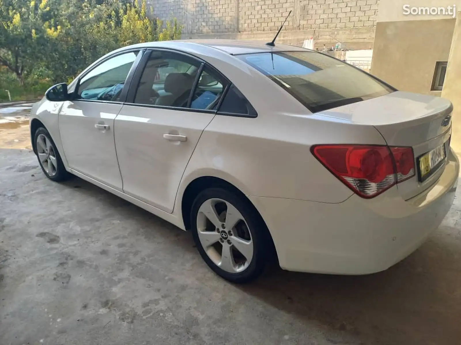 Chevrolet Cruze, 2010-3