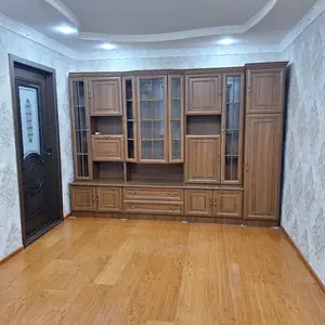 3-комн. квартира, 1 этаж, 80 м², 13 мкр