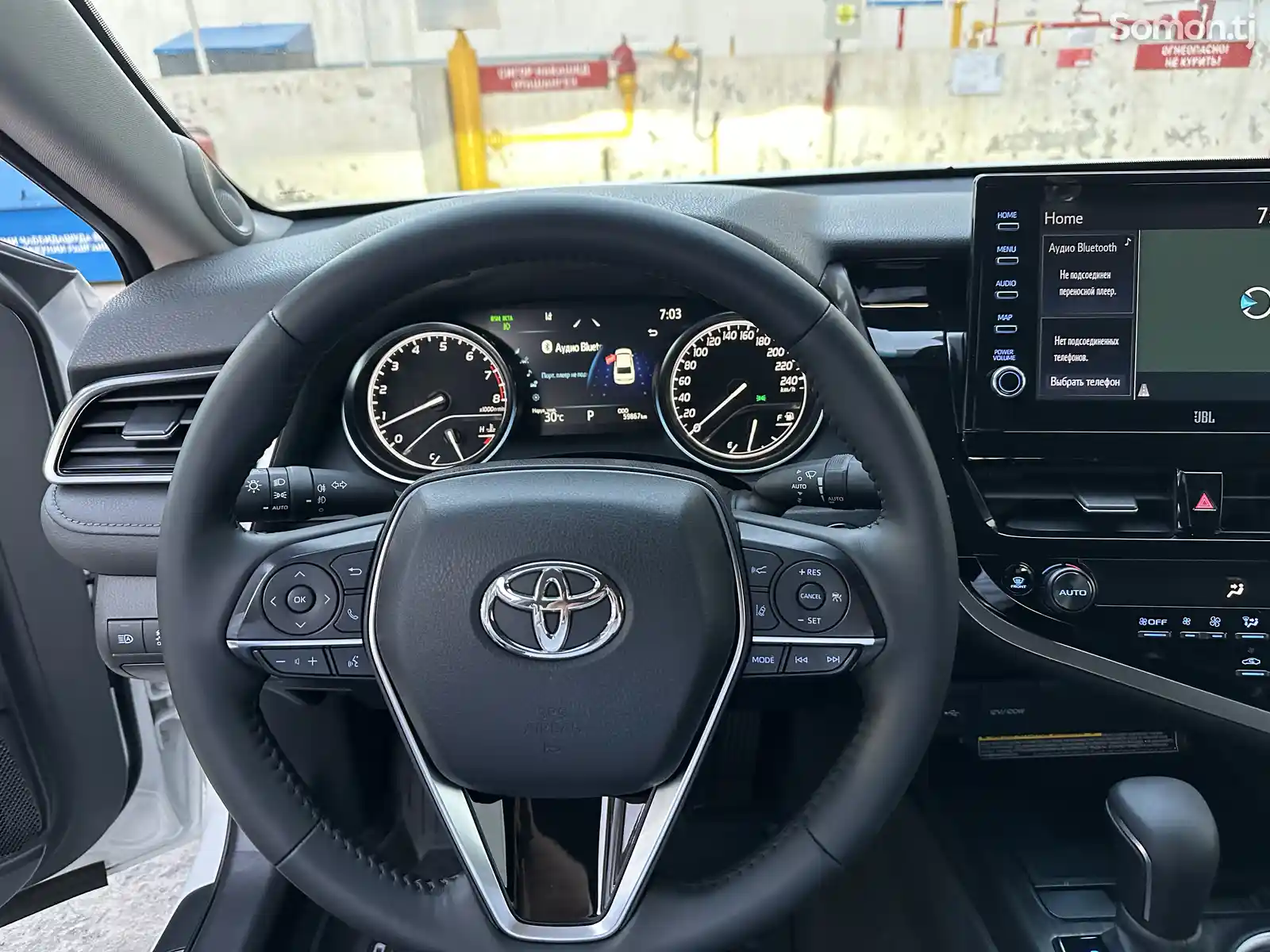 Toyota Camry, 2022-10