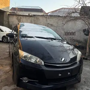 Toyota Wish, 2016