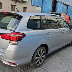 Toyota Fielder, 2015