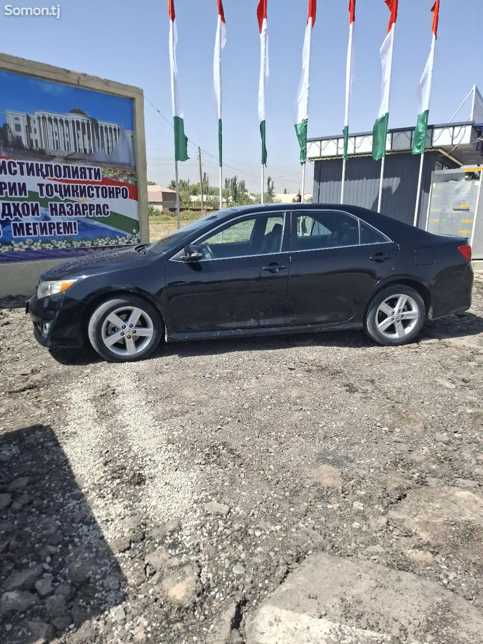 Toyota Camry, 2012-1