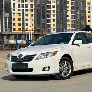 Toyota Camry, 2011