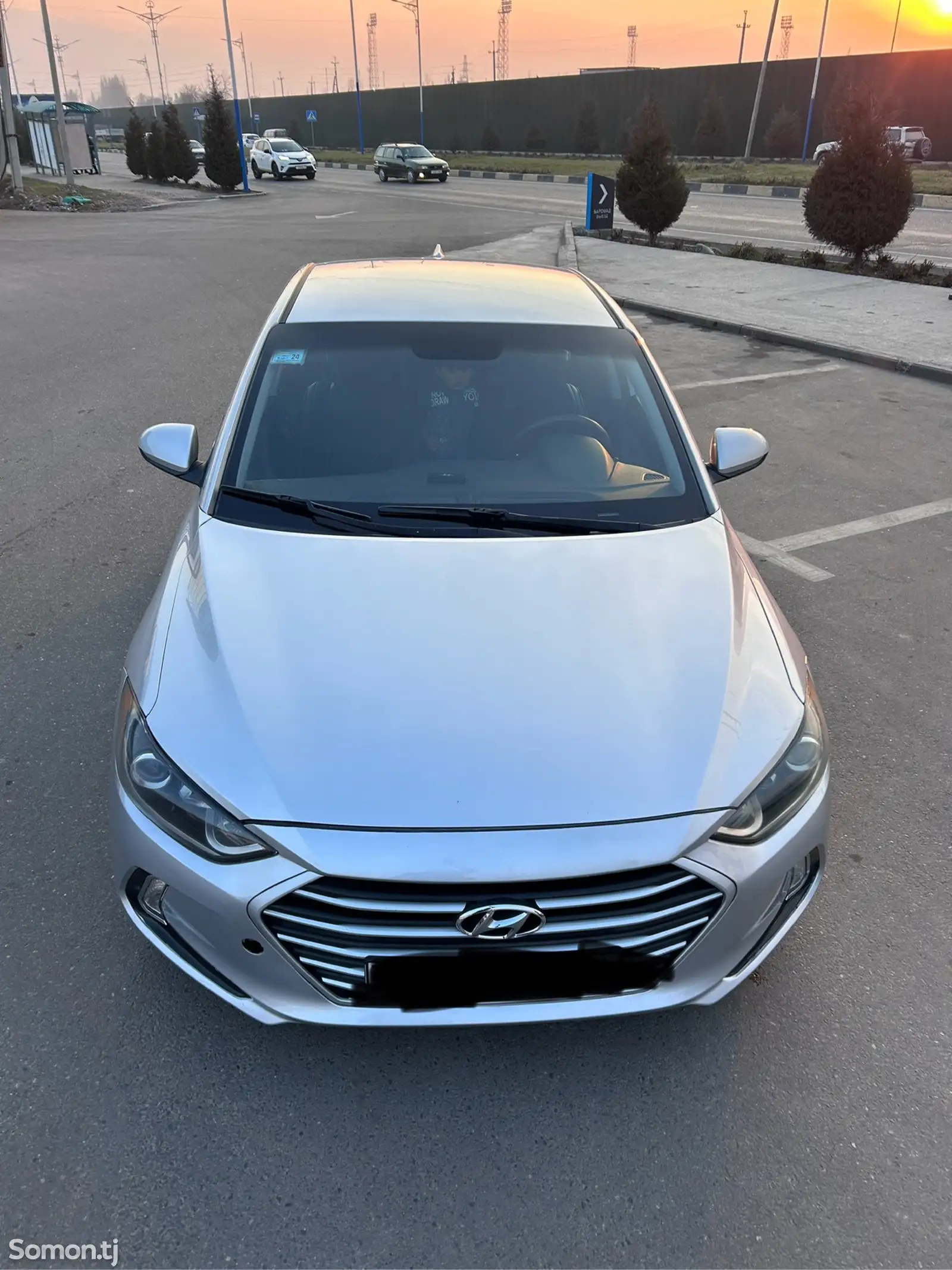 Hyundai Elantra, 2017-1