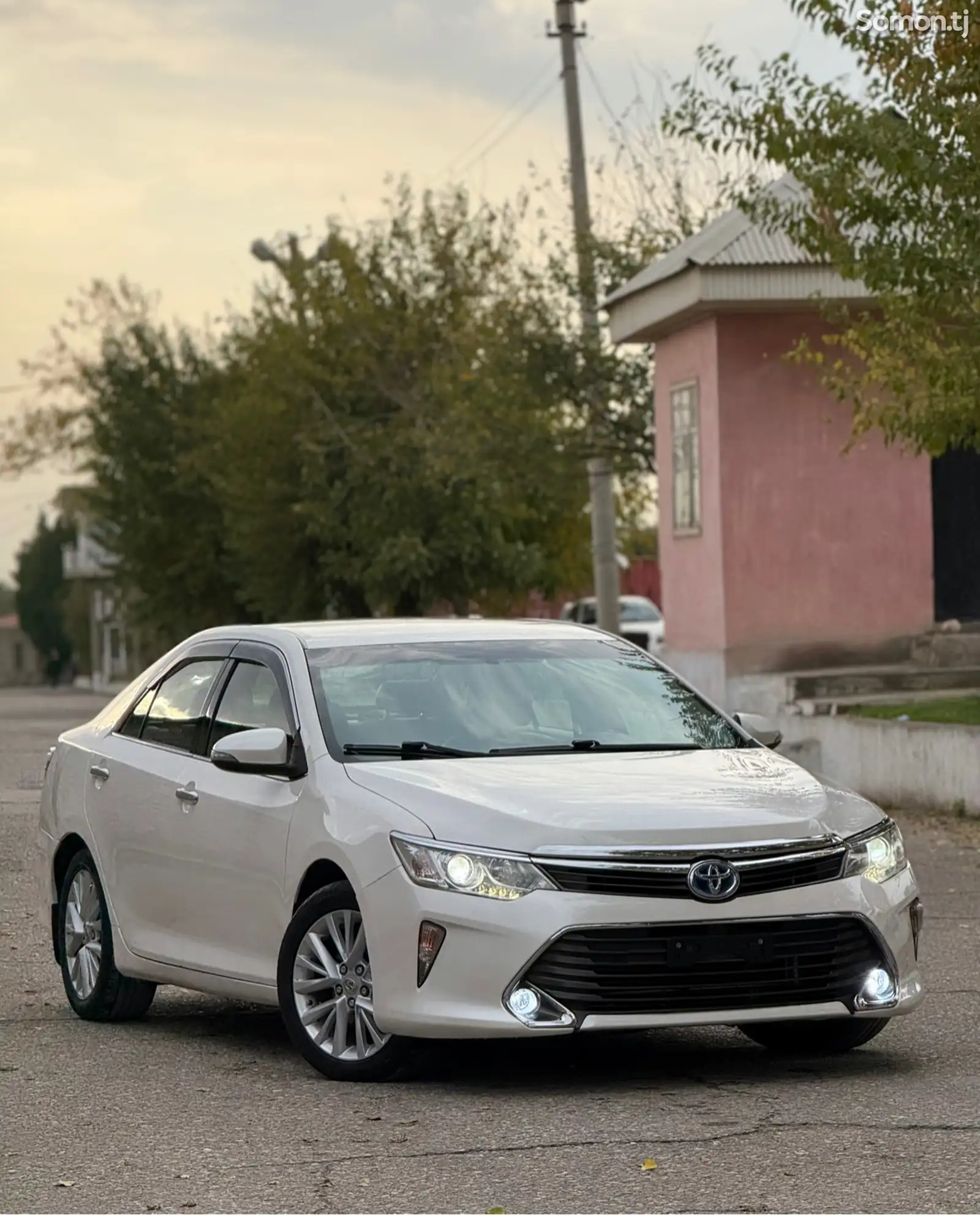 Toyota Camry, 2016-1