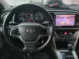 Hyundai Elantra, 2017-6