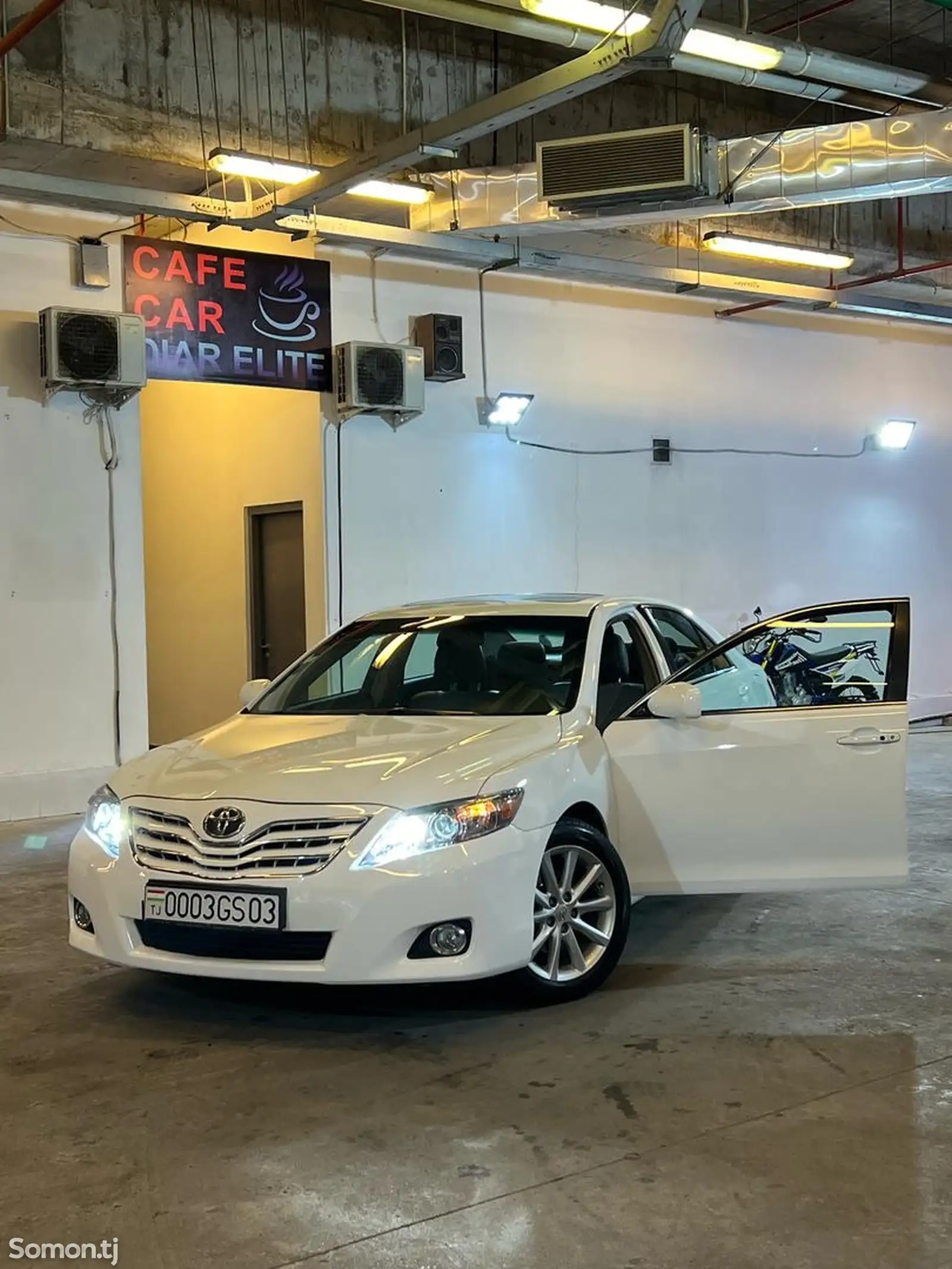 Toyota Camry, 2010-5