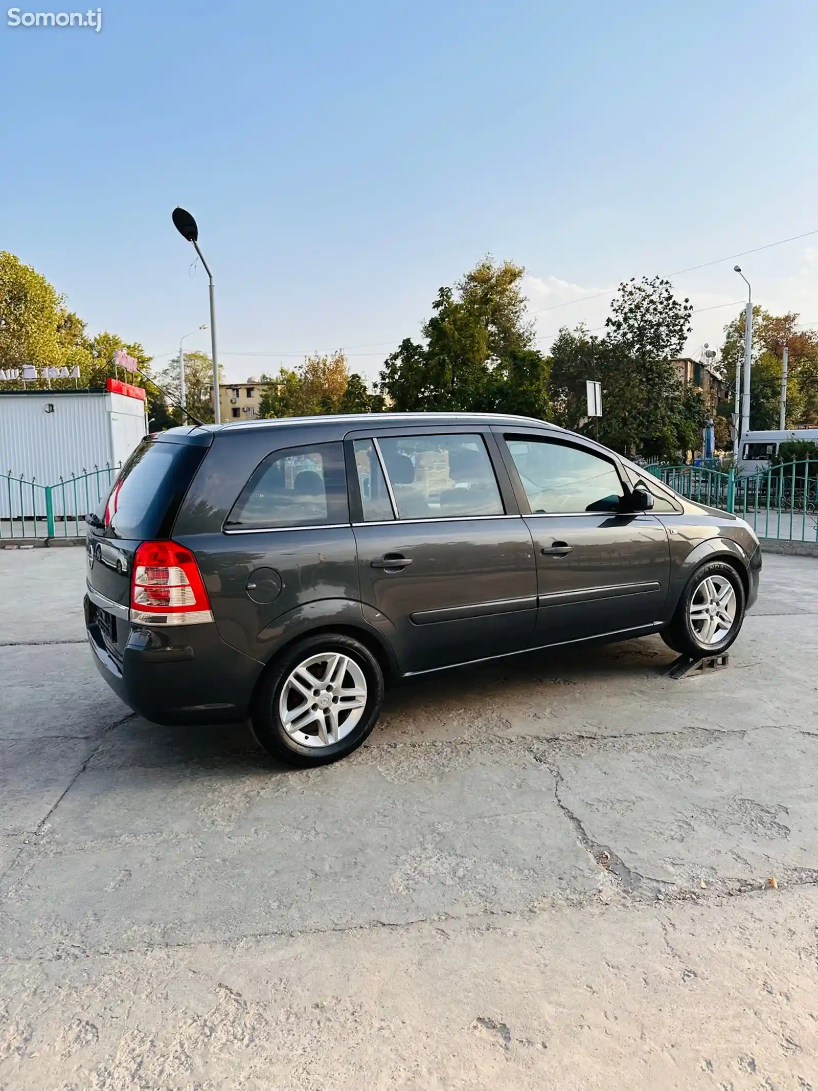 Opel Zafira, 2009-6