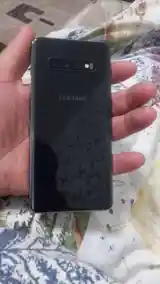 Samsung Galaxy S10 Plus-3