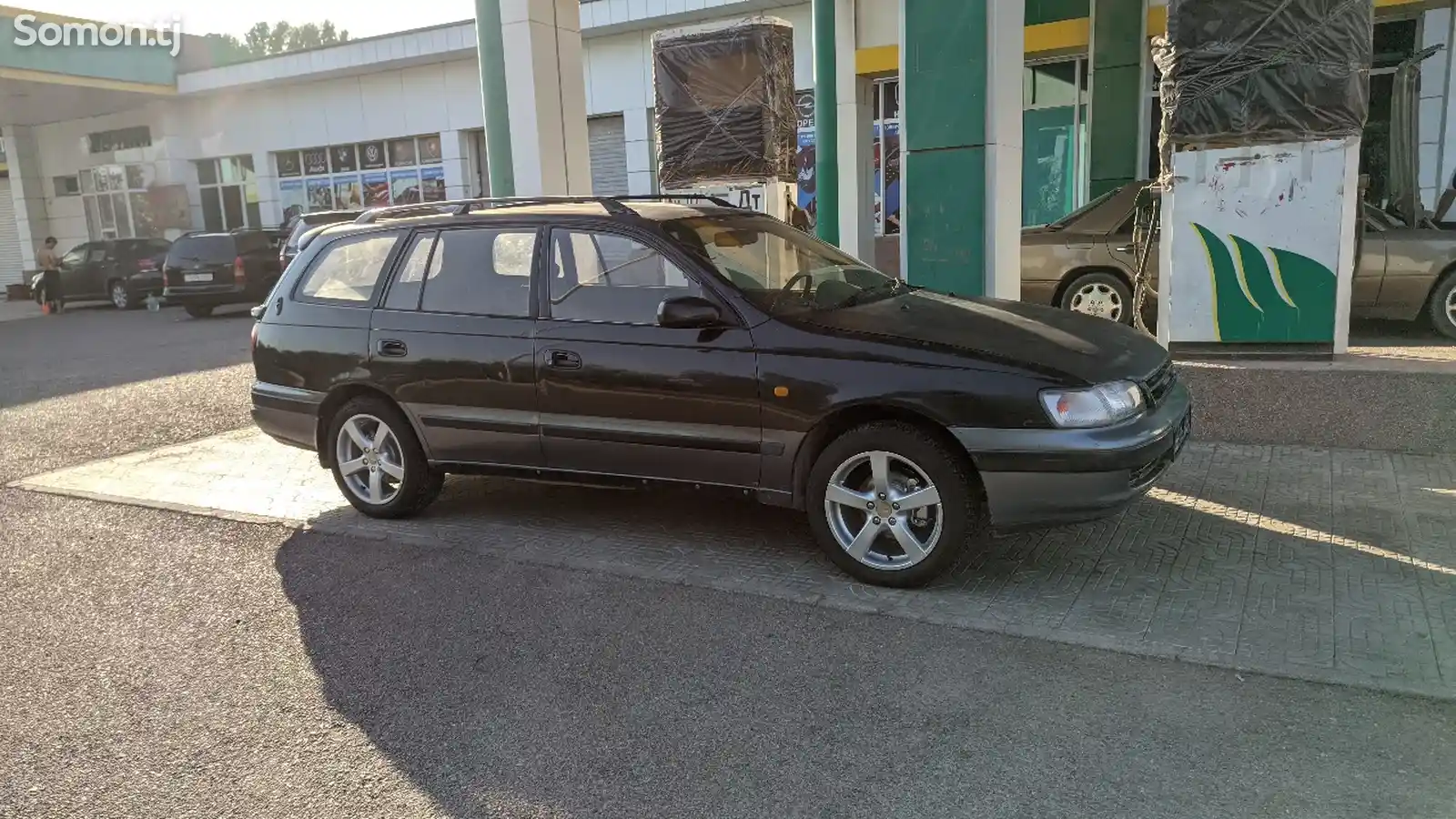 Toyota Caldina, 1995-2