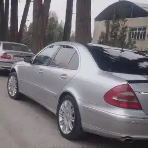 Mercedes-Benz E class, 2005