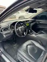 Toyota Camry, 2019-13