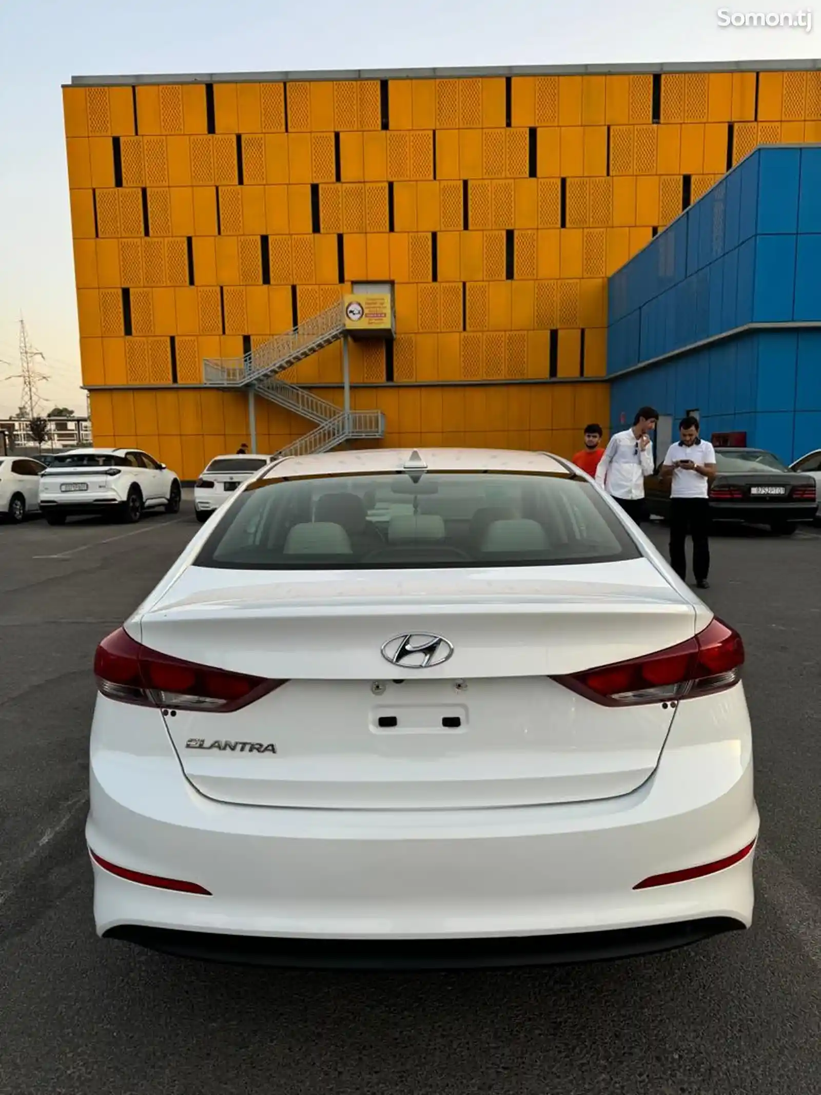 Hyundai Elantra, 2018-7