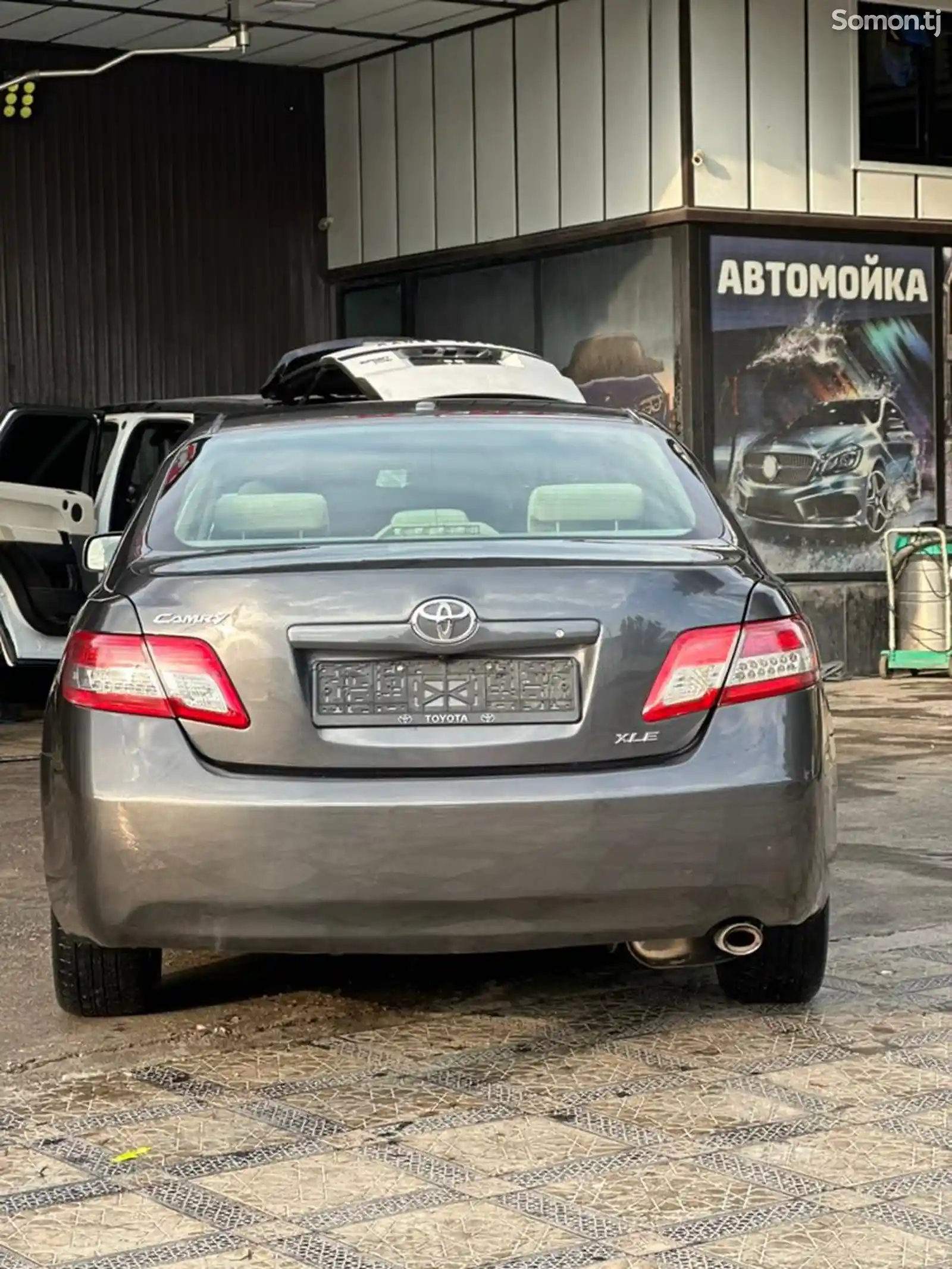 Toyota Camry, 2010-4