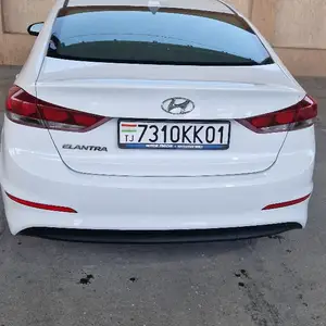 Hyundai Elantra, 2017