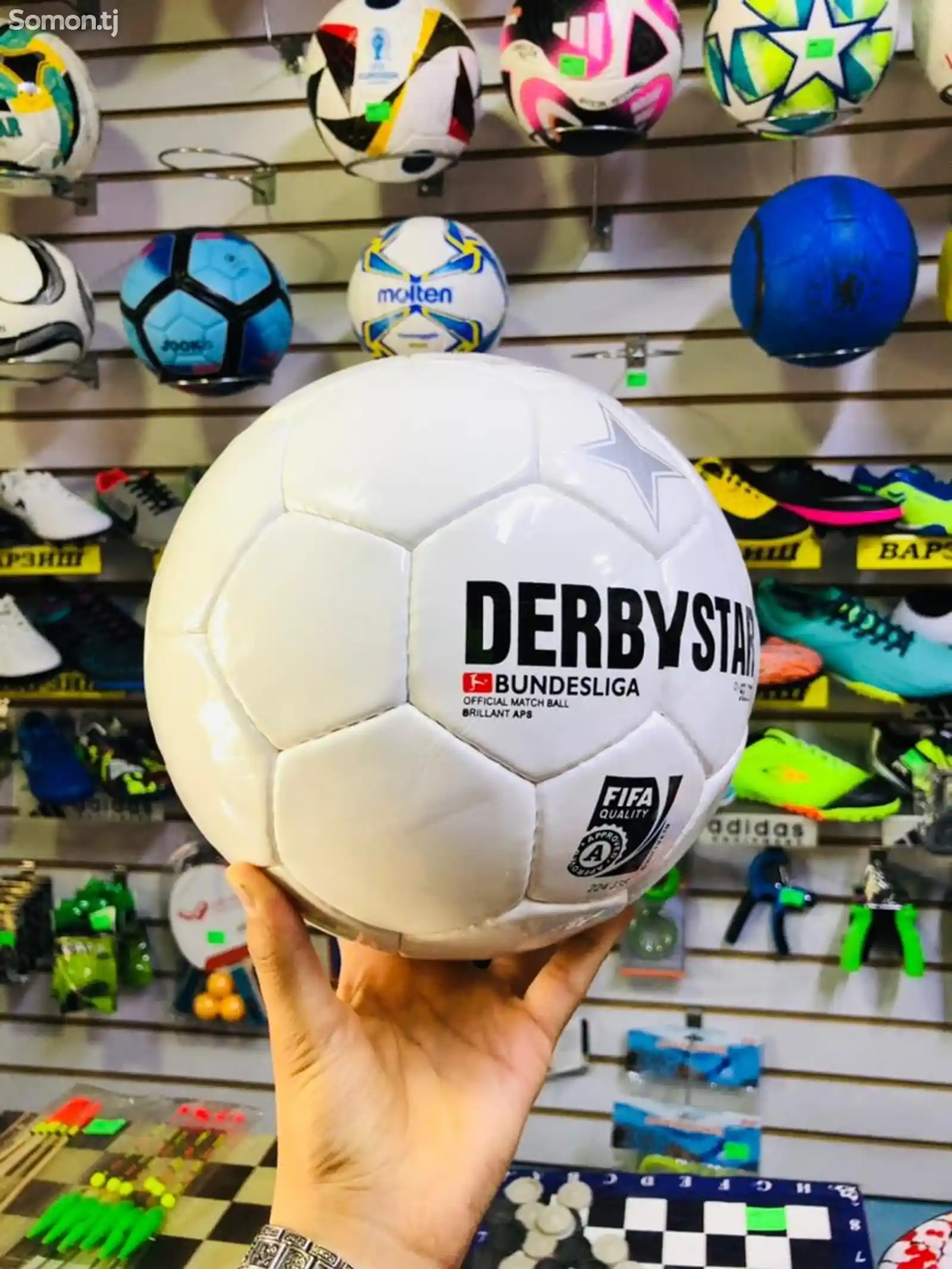 Мяч футбольный Derbystar-3