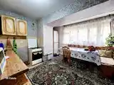 3-комн. квартира, 1 этаж, 60 м², 91 мкр - Барки Точик-8