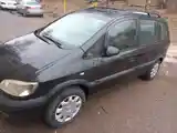 Opel Zafira, 2000-2