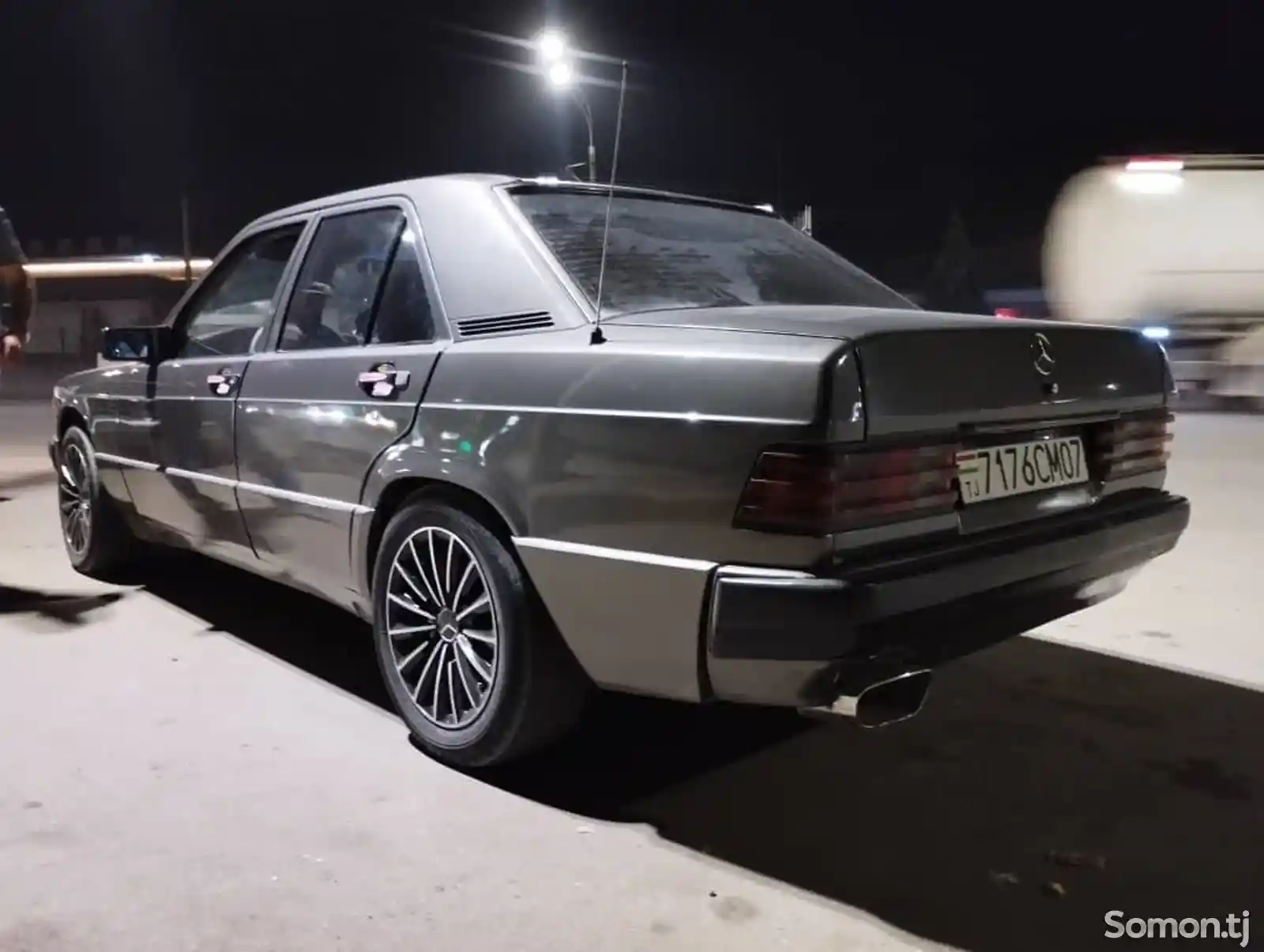 Mercedes-Benz W201, 1991-2