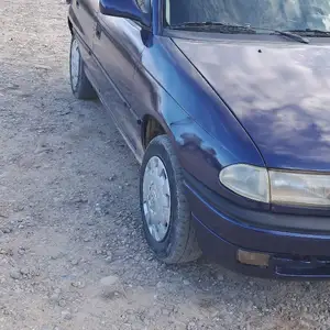 Opel Astra J, 1995