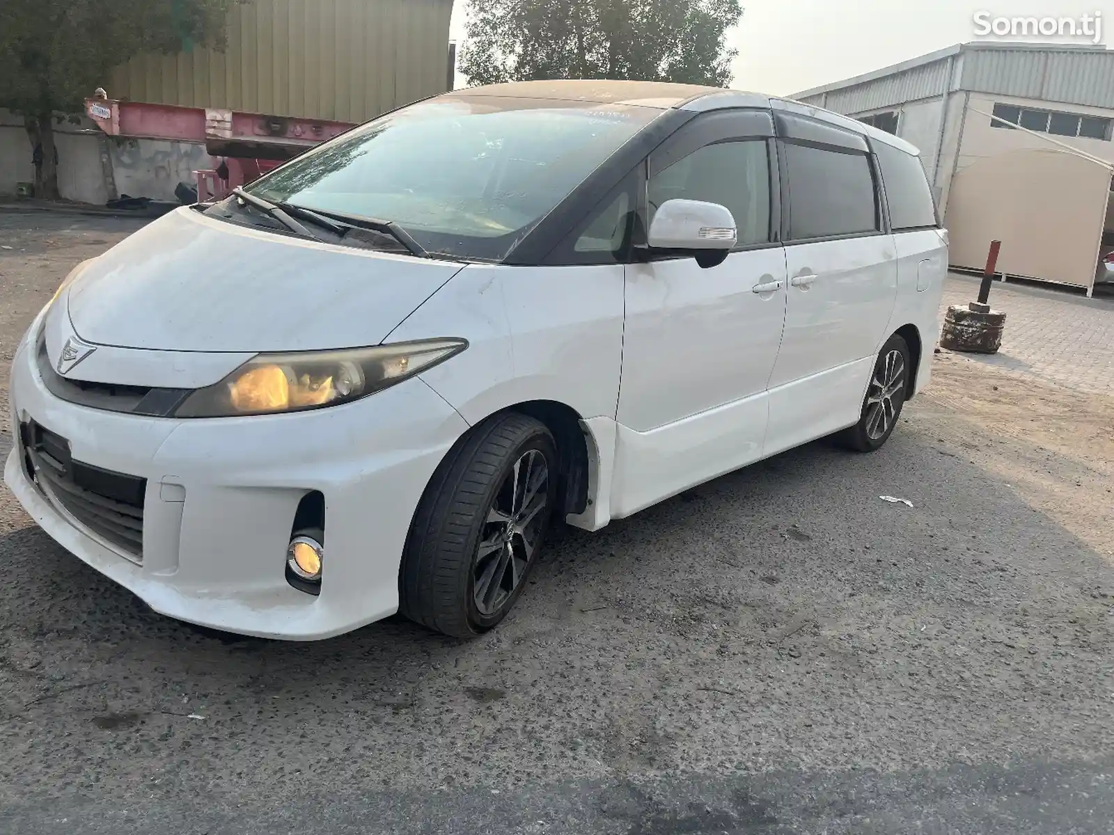 Toyota Estima, 2015-3