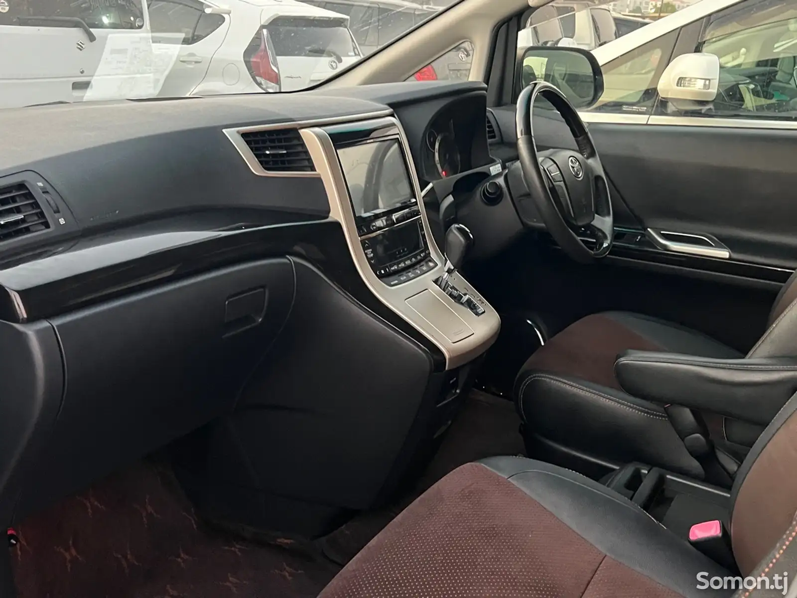 Toyota Alphard, 2014-5