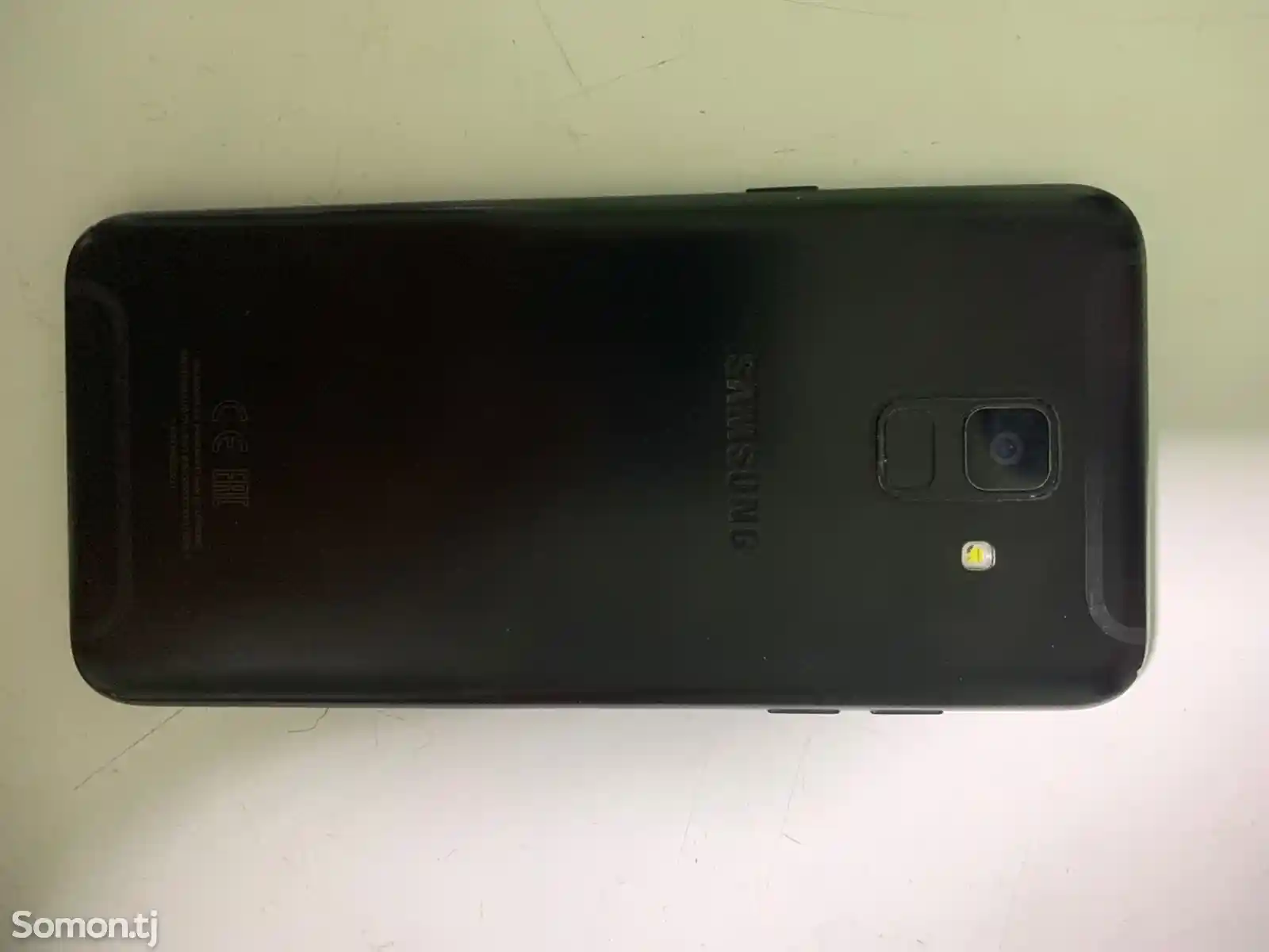 Samsung Galaxy A6-1