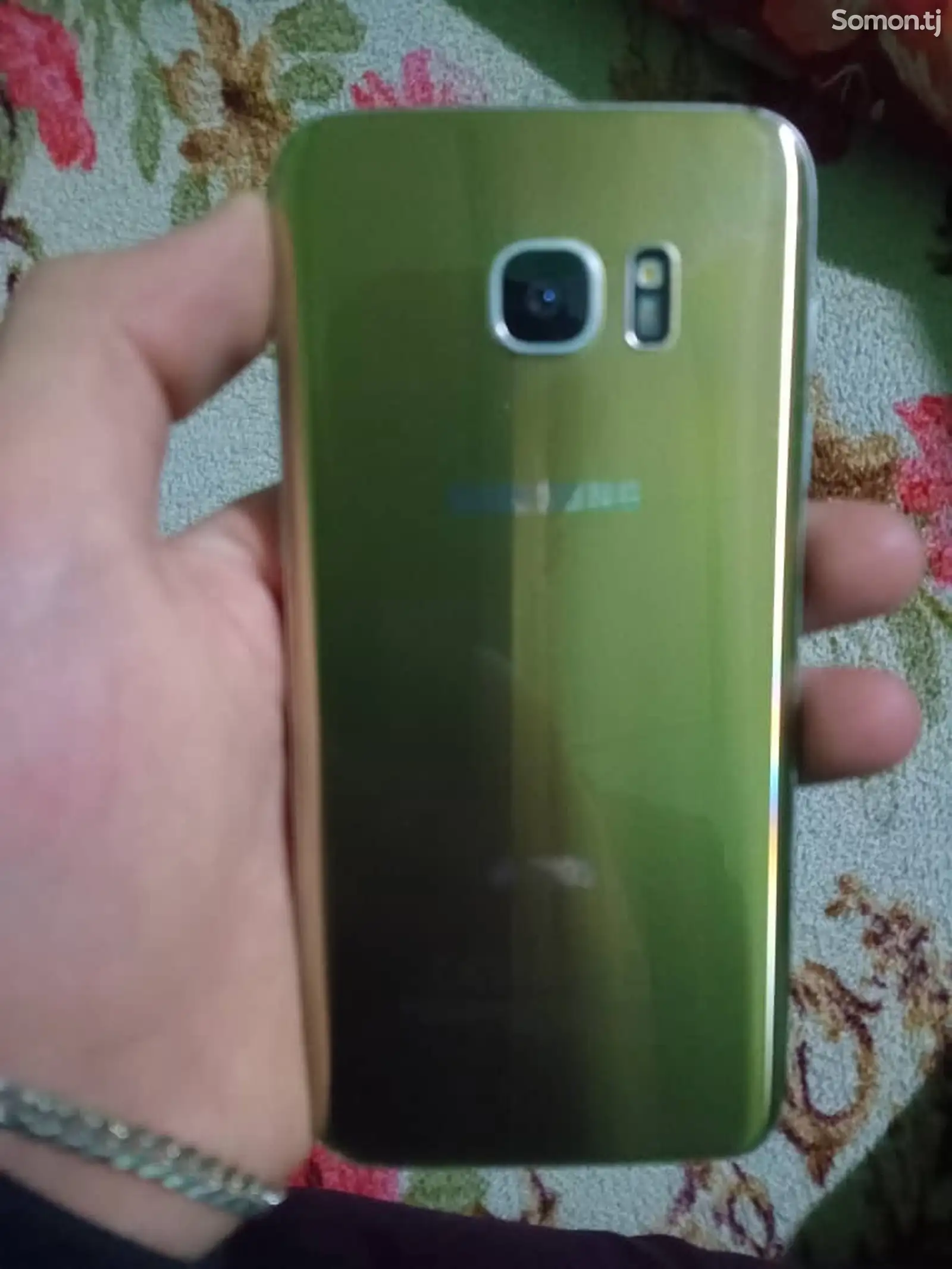 Samsung Galaxy S7 Edge-1