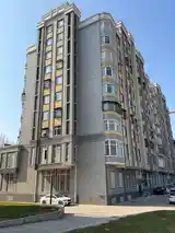 2-комн. квартира, 8 этаж, 67м², Гастроном-14