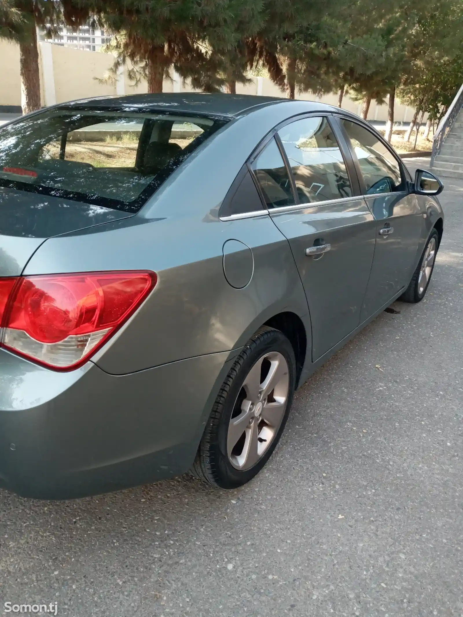 Chevrolet Cruze, 2009-5