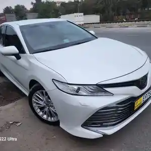 Toyota Camry, 2019