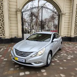 Hyundai Sonata, 2012