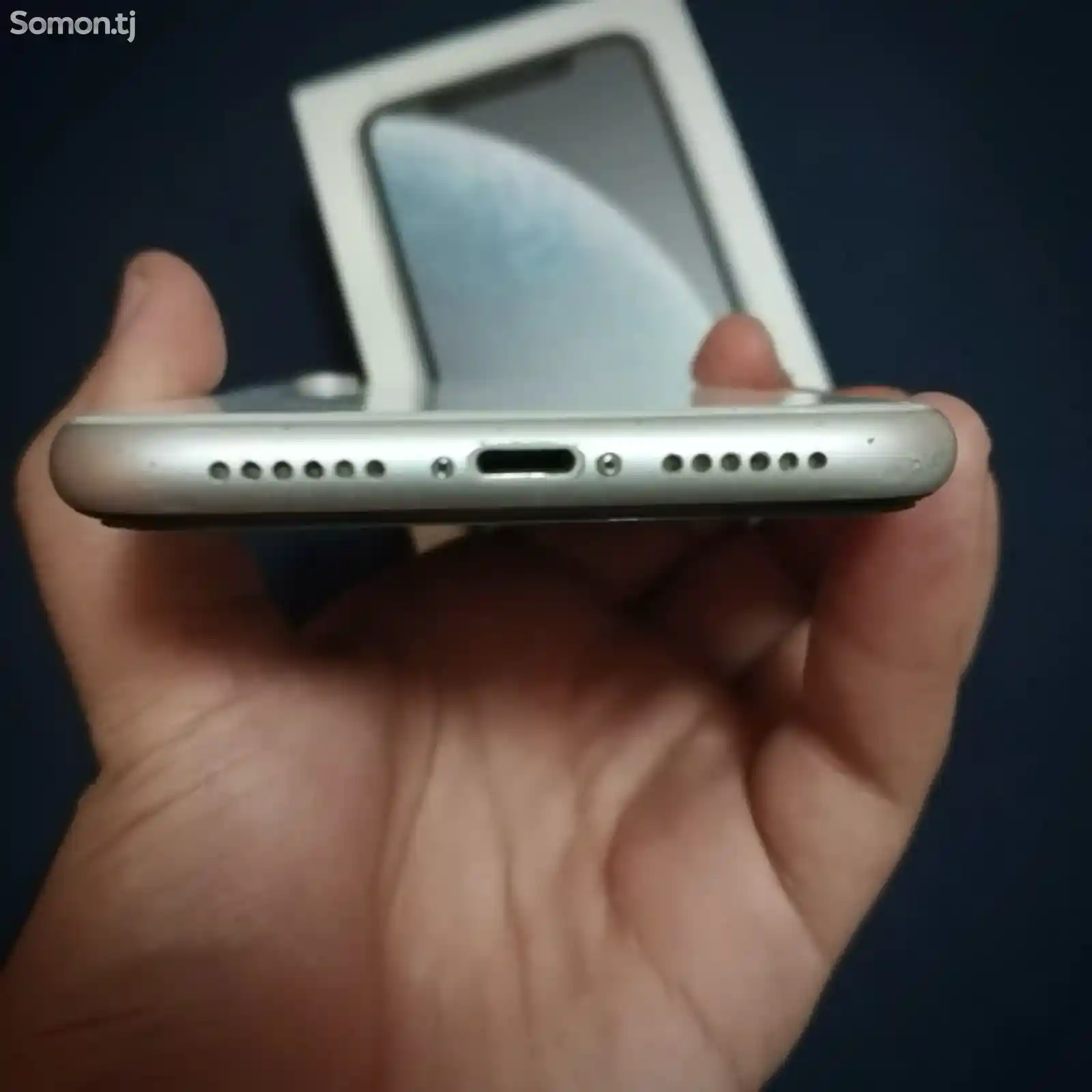 Apple iPhone Xr, 128 gb, White-4